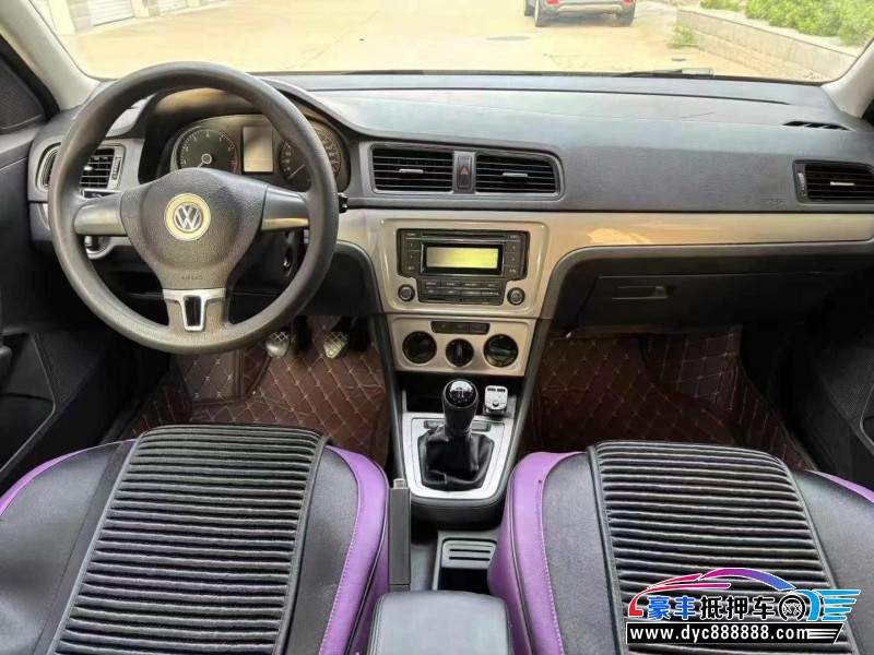 15年大众朗行轿车抵押车出售