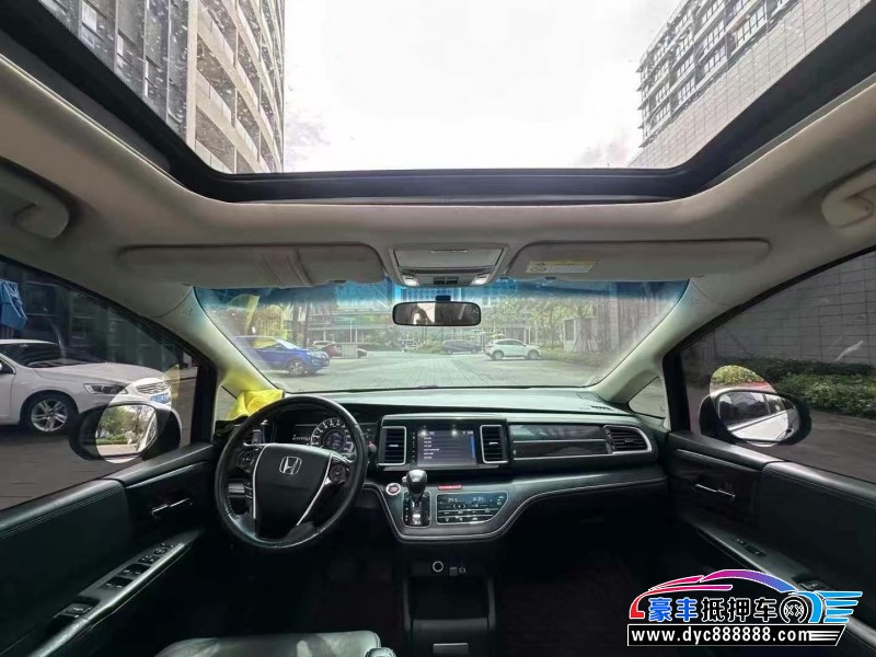 18年本田艾力绅轿车抵押车出售