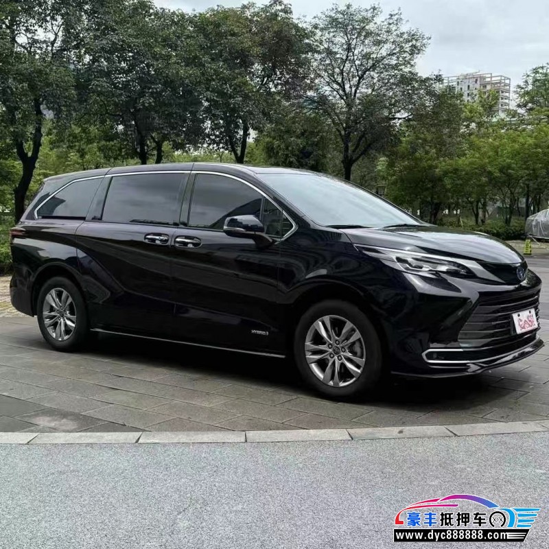 24年丰田塞纳轿车抵押车出售