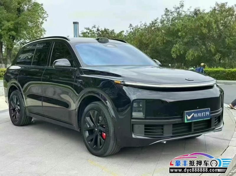 23年理想L8轿车抵押车出售