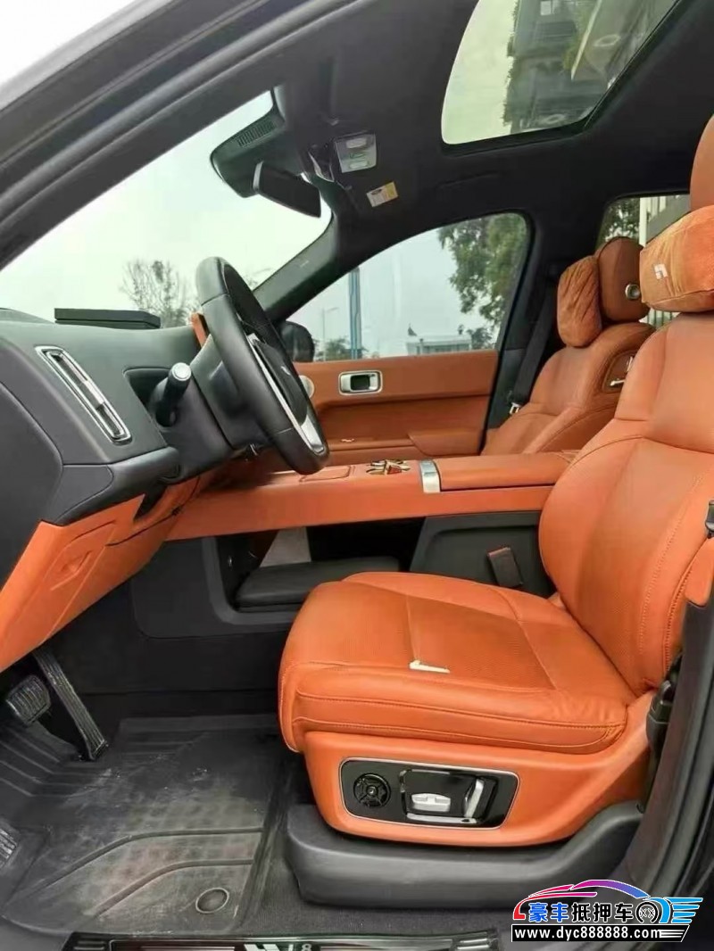 23年理想L8轿车抵押车出售