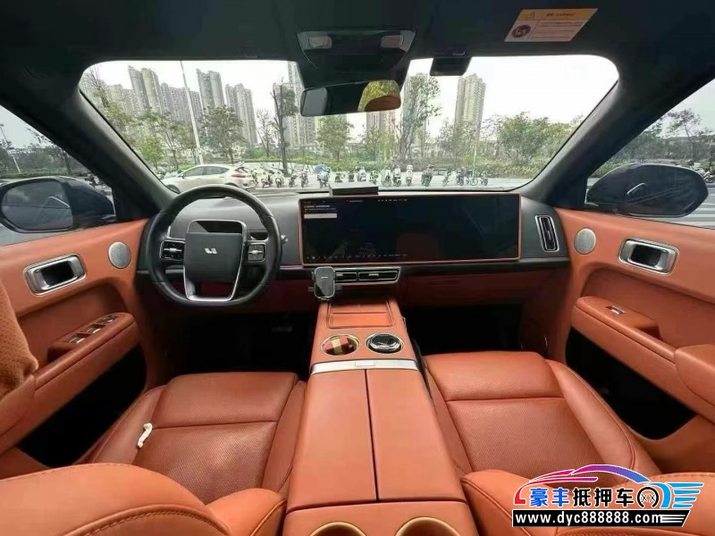 23年理想L8轿车抵押车出售