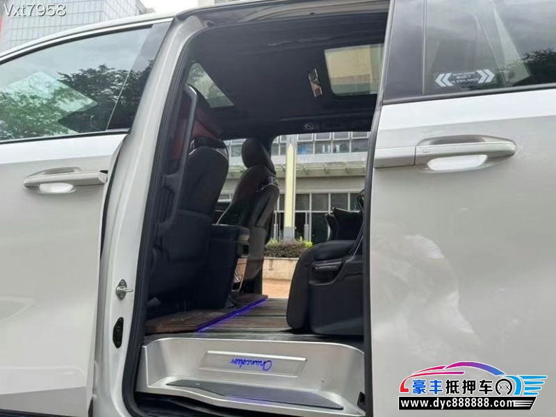 23年传祺M8轿车抵押车出售