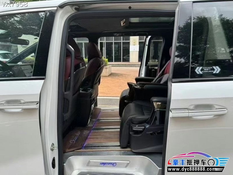 23年传祺M8轿车抵押车出售