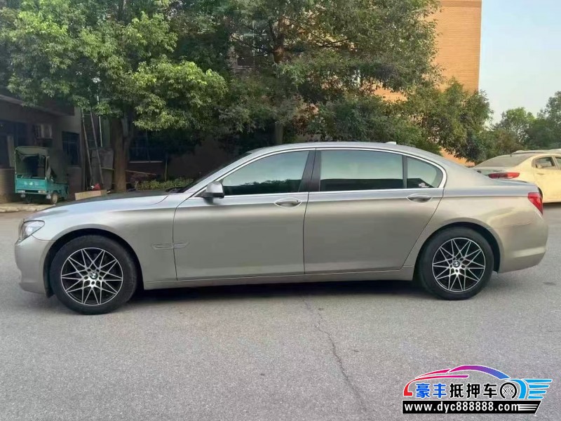11年宝马7系轿车抵押车出售