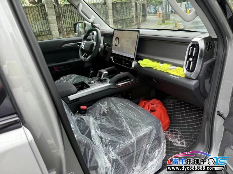 25年捷途旅行者轿车抵押车出售