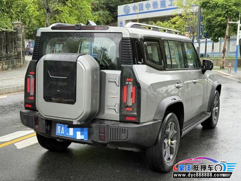 25年捷途旅行者轿车抵押车出售