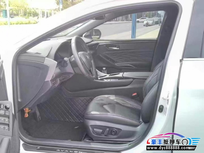 23年丰田亚洲龙轿车抵押车出售