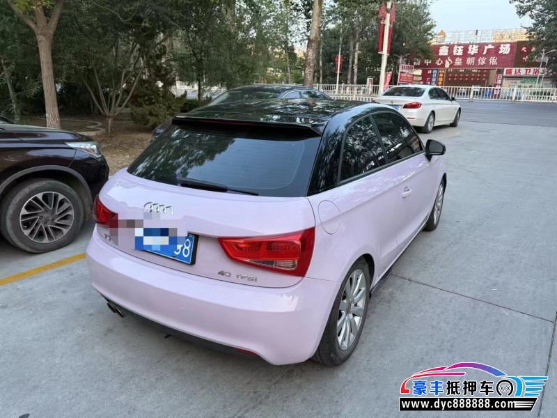 14年奥迪A1轿车抵押车出售
