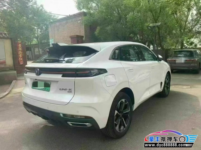 23年长安长安UNI轿车抵押车出售