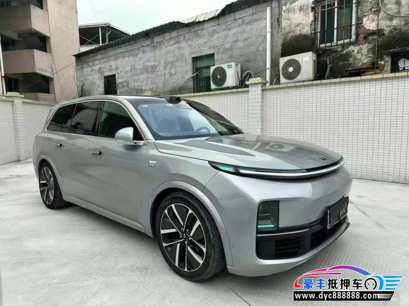 23年理想L9轿车抵押车出售