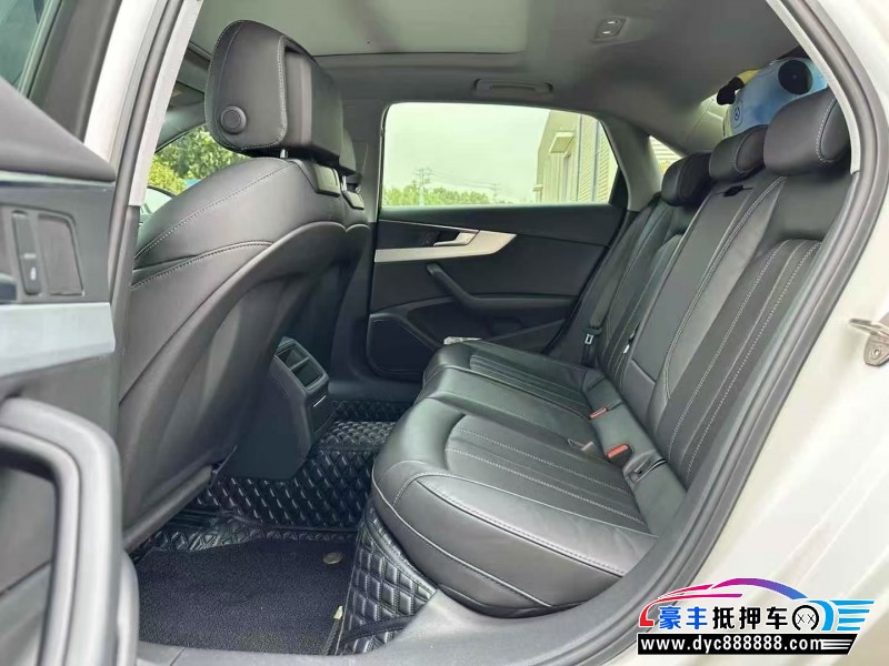 22年奥迪A4L轿车抵押车出售
