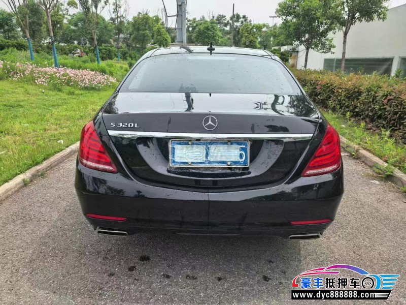 17年奔驰S轿车抵押车出售