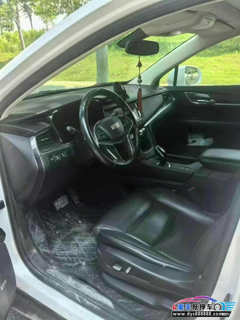 17年凯迪拉克XT5轿车抵押车出售