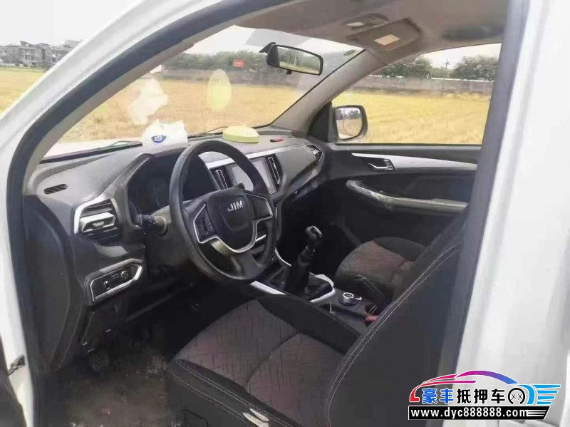 21年五十铃瑞迈轿车抵押车出售