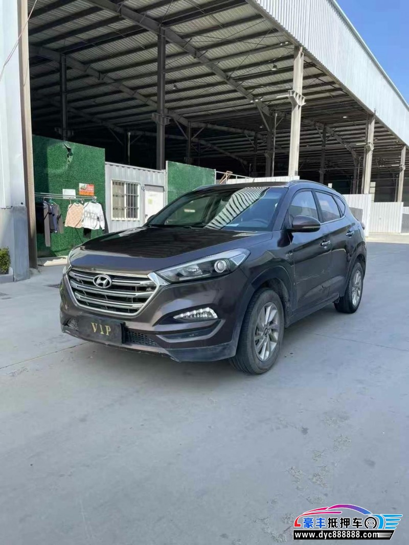 15年现代途胜轿车抵押车出售