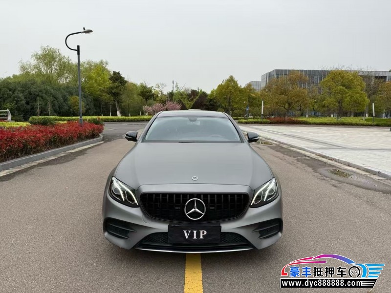 19年奔驰E轿车抵押车出售
