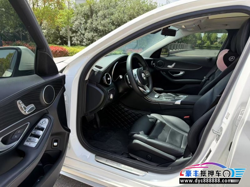 21年奔驰C轿车抵押车出售