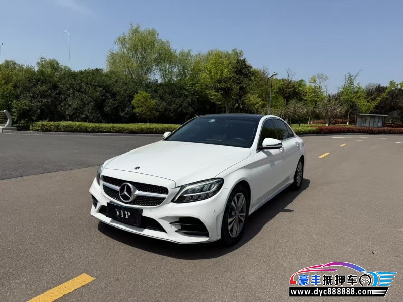 21年奔驰C轿车抵押车出售