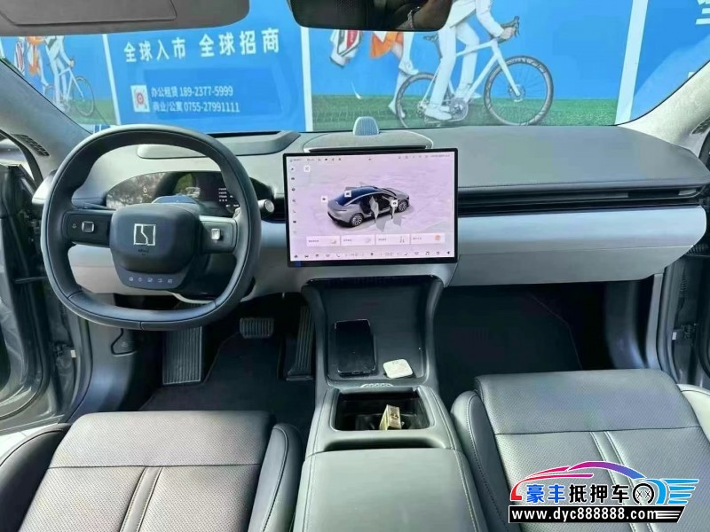 25年极氪007轿车抵押车出售