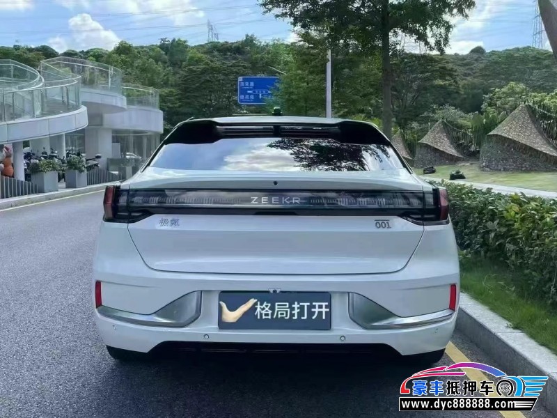 22年极氪001轿车抵押车出售