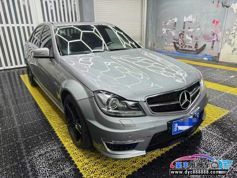 14年奔驰C轿车抵押车出售