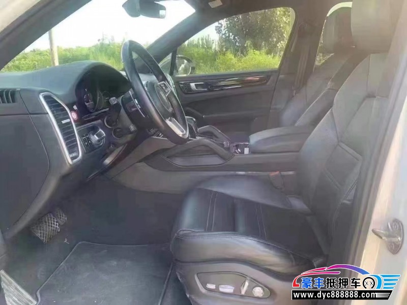 19年保时捷卡宴SUV抵押车出售