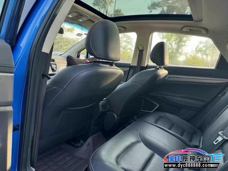 17年吉利帝豪GS轿车抵押车出售