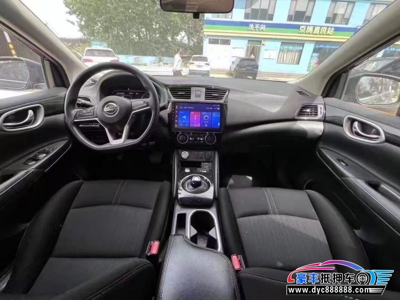 21年日产轩逸轿车抵押车出售