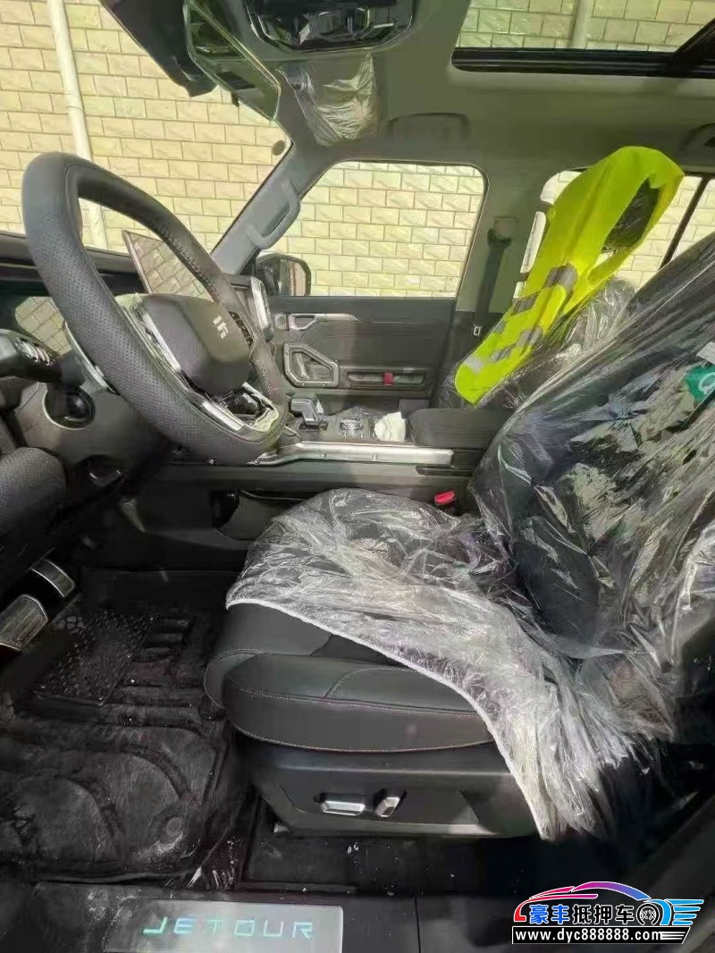 25年捷途旅行者轿车抵押车出售