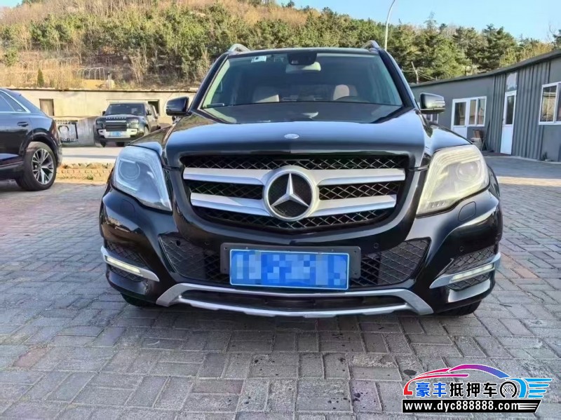 13年奔驰GLK轿车抵押车出售