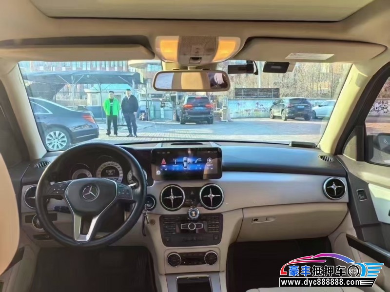 13年奔驰GLK轿车抵押车出售