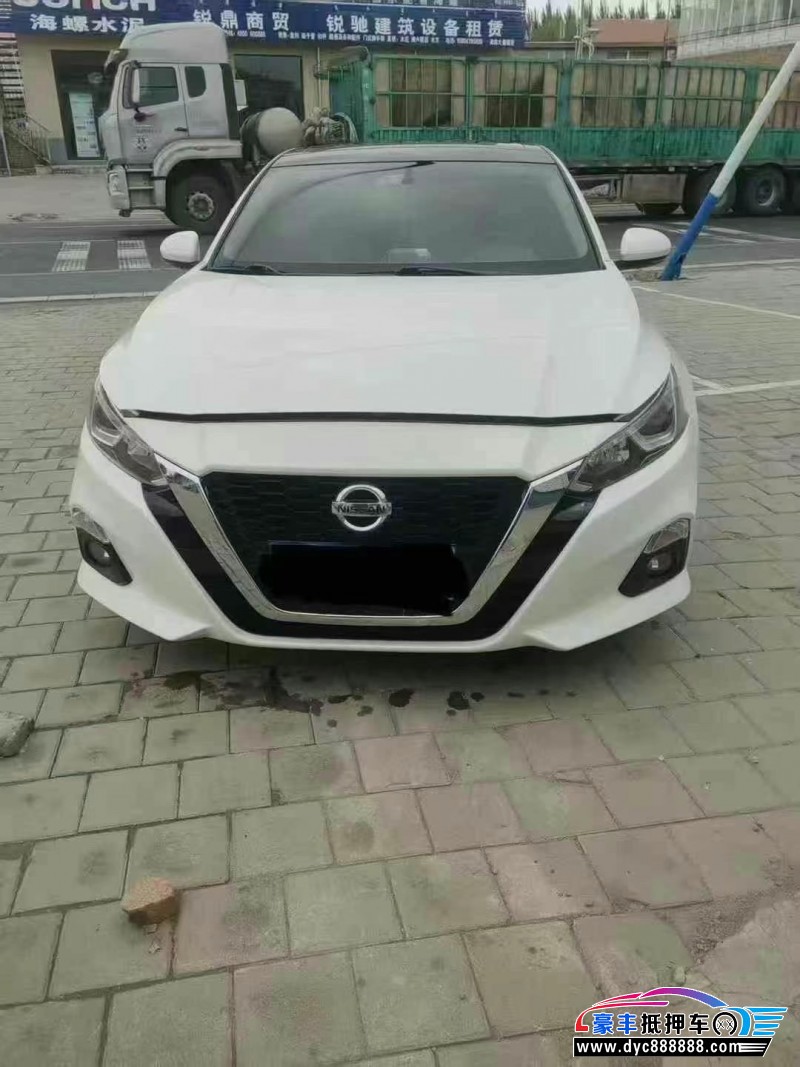 20年日产天籁轿车抵押车出售