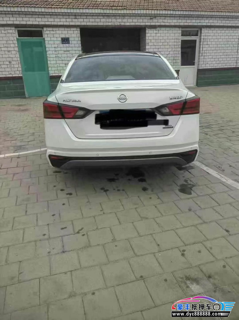 20年日产天籁轿车抵押车出售