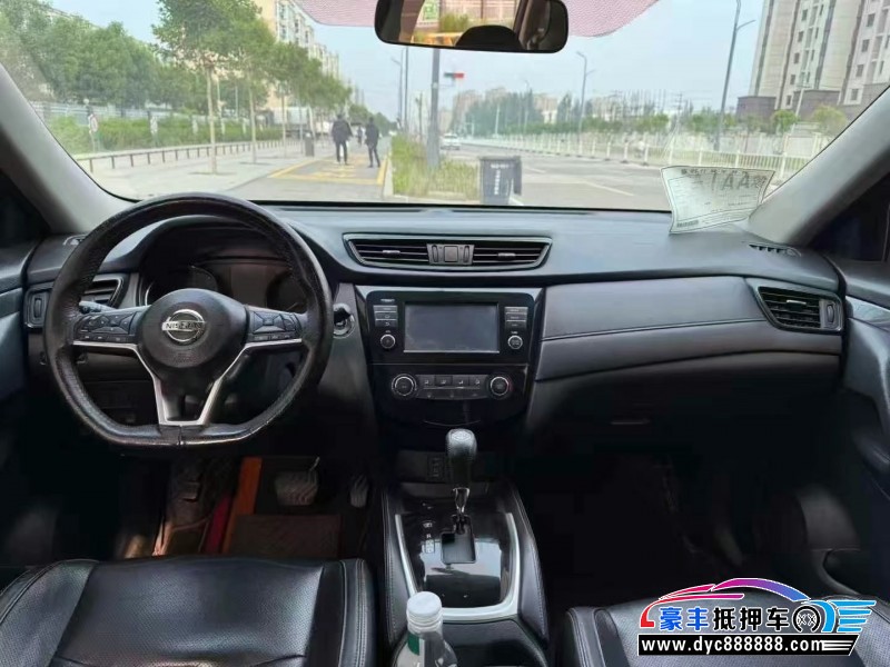 18年日产奇骏SUV抵押车出售