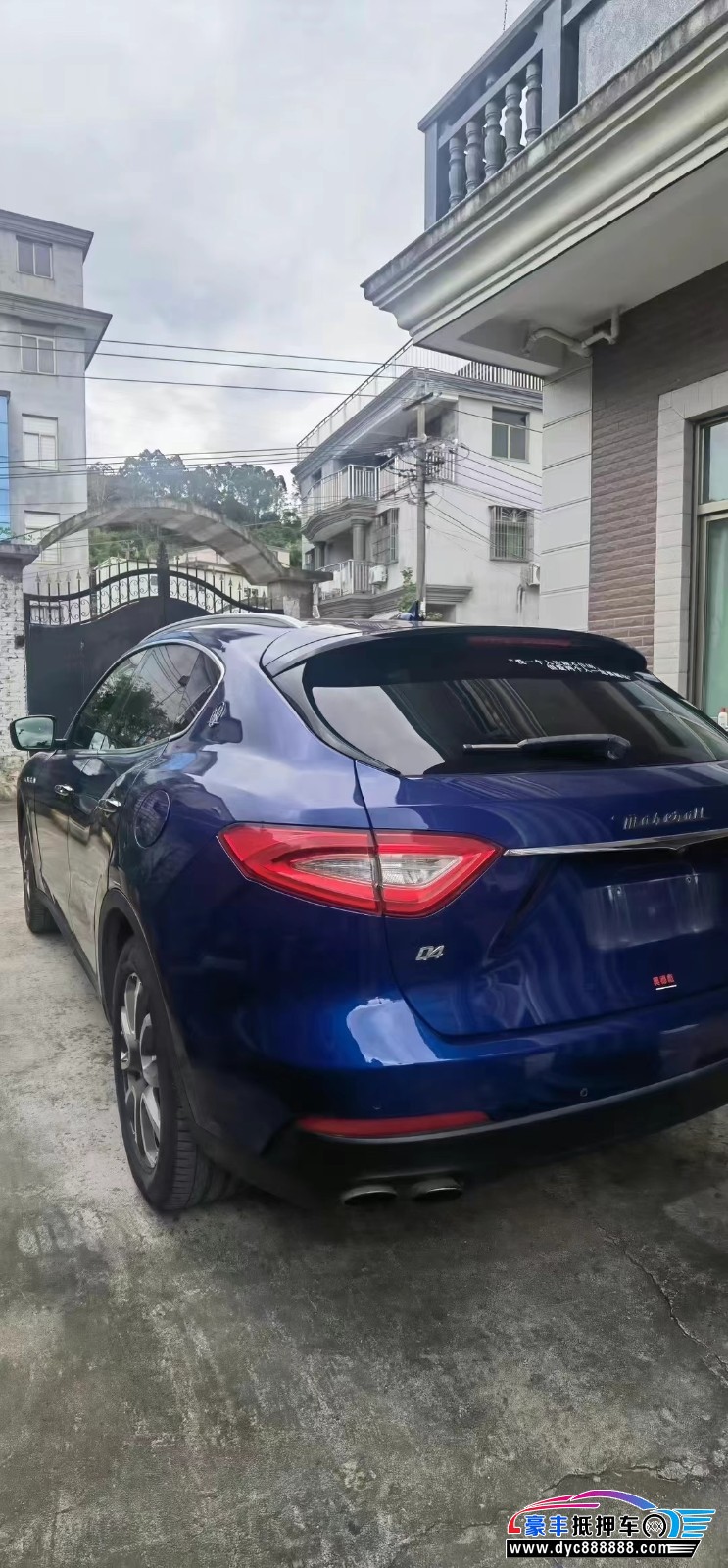 17年玛莎拉蒂莱万特轿车抵押车出售