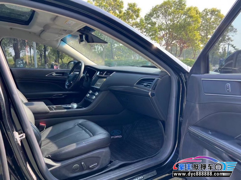 17年福特金牛座轿车抵押车出售