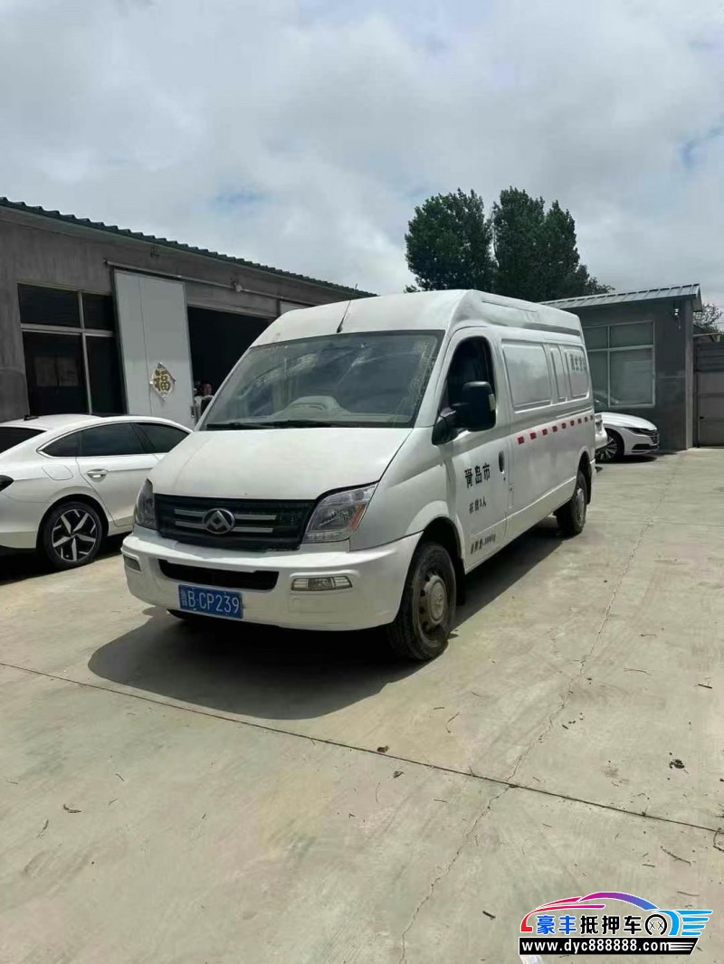 22年上汽大通V80轿车抵押车出售