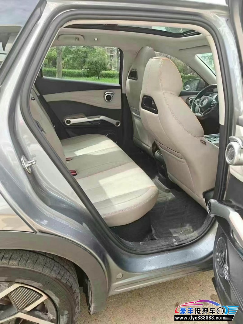 24年比亚迪元轿车抵押车出售