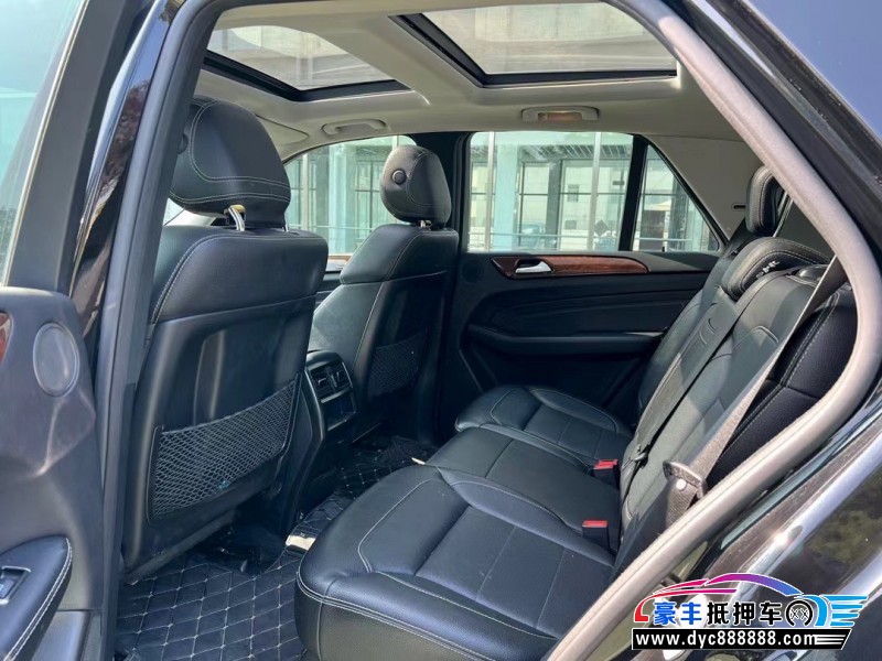 14年奔驰ML轿车抵押车出售