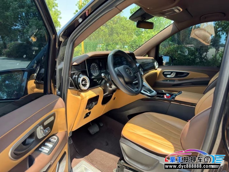 24年奔驰威霆MPV抵押车出售