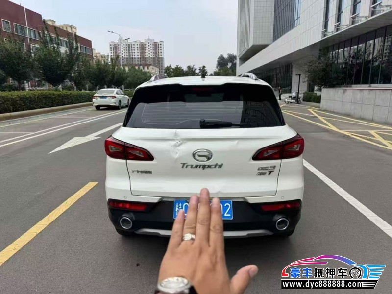 18年传祺gs3轿车抵押车出售