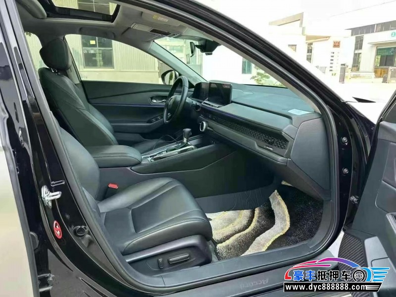 24年本田雅阁轿车抵押车出售