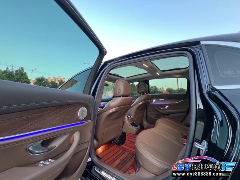 23年奔驰E轿车抵押车出售