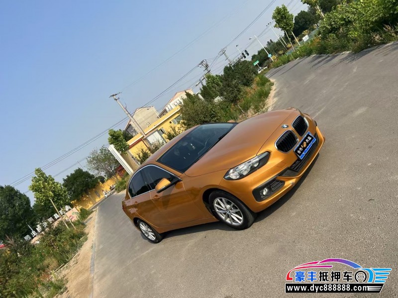 17年宝马1系轿车抵押车出售