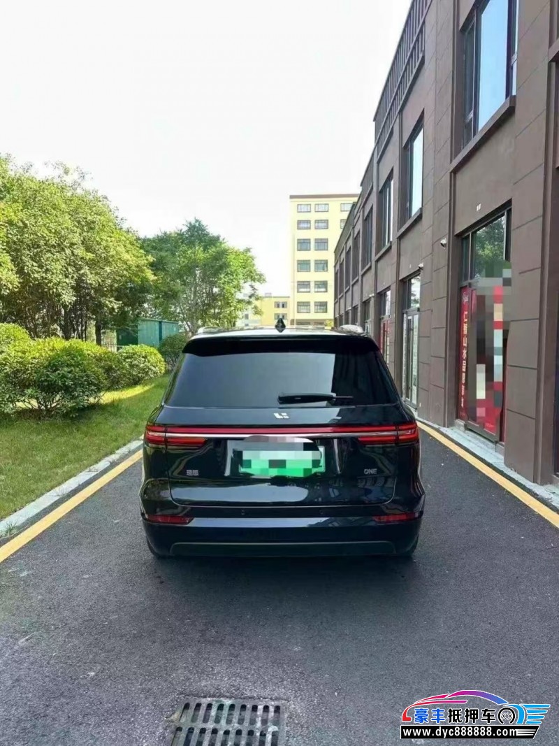 21年理想ONE轿车抵押车出售