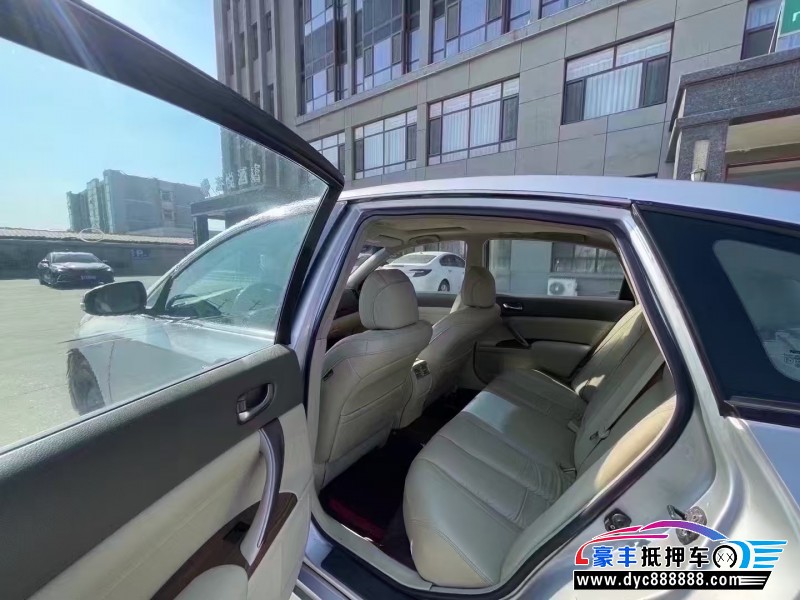 11年日产天籁轿车抵押车出售