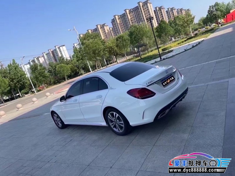 20年奔驰C轿车抵押车出售