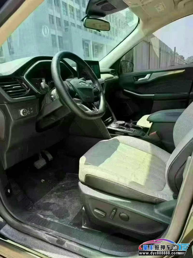 21年福特锐际轿车抵押车出售