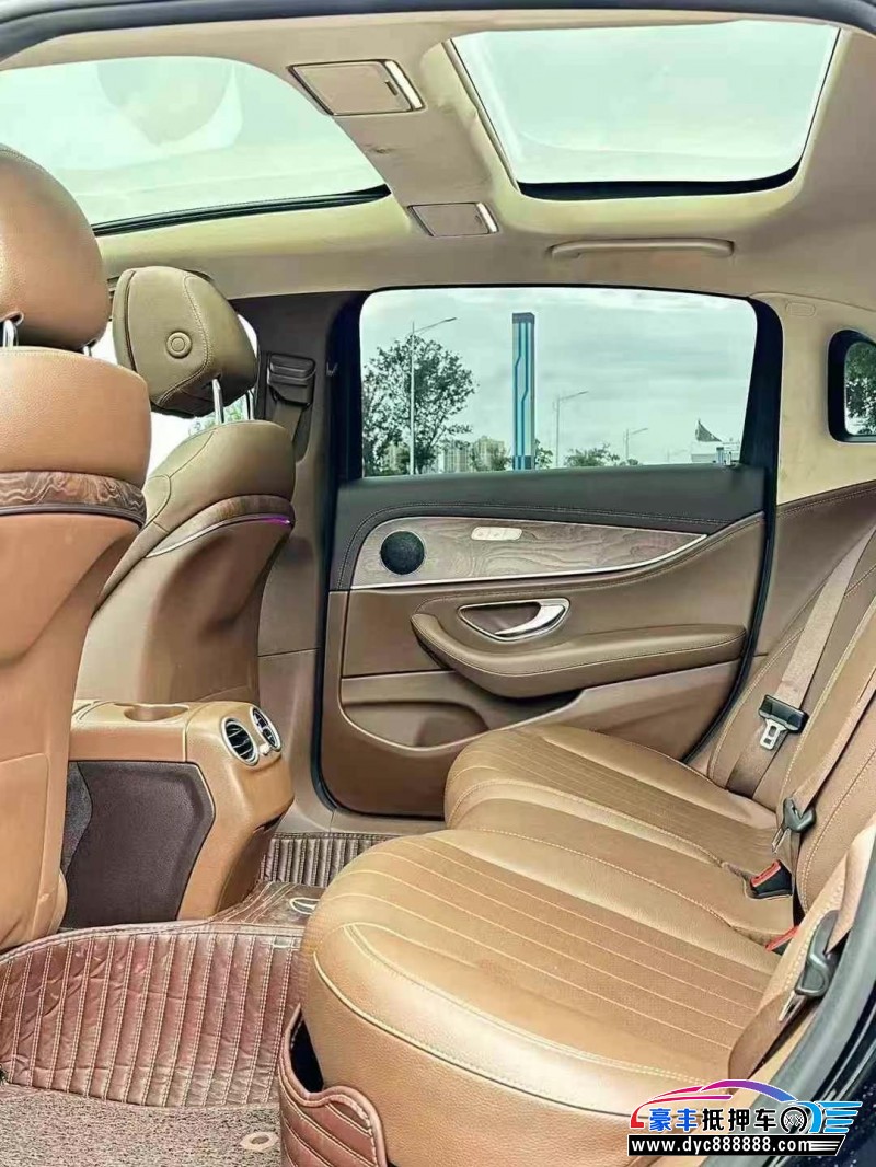 20年奔驰E轿车抵押车出售